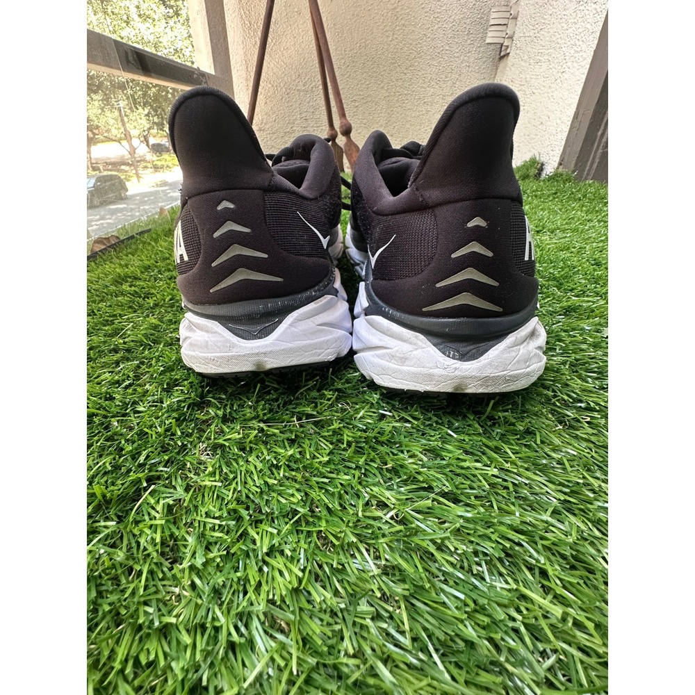 HOKA Clifton 9 Men's Running Shoes Black White Size 10.5 Cushioned Sneakers - Picture 6 of 7